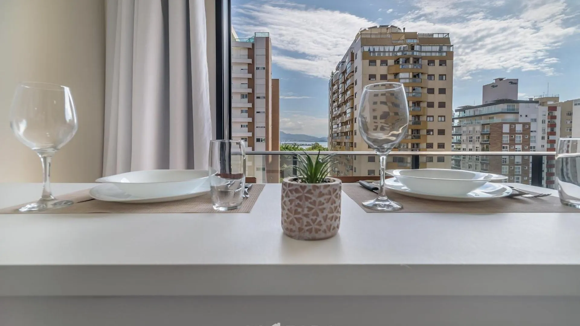 Apartamento Tvt - Estudios De Luxo No Centro De Florianópolis